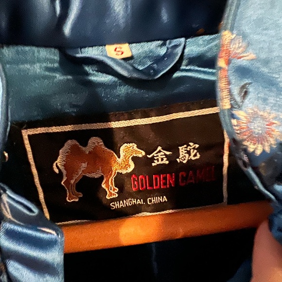 Gorgeous Vintage Silk Asian Jacket - Picture 3 of 4